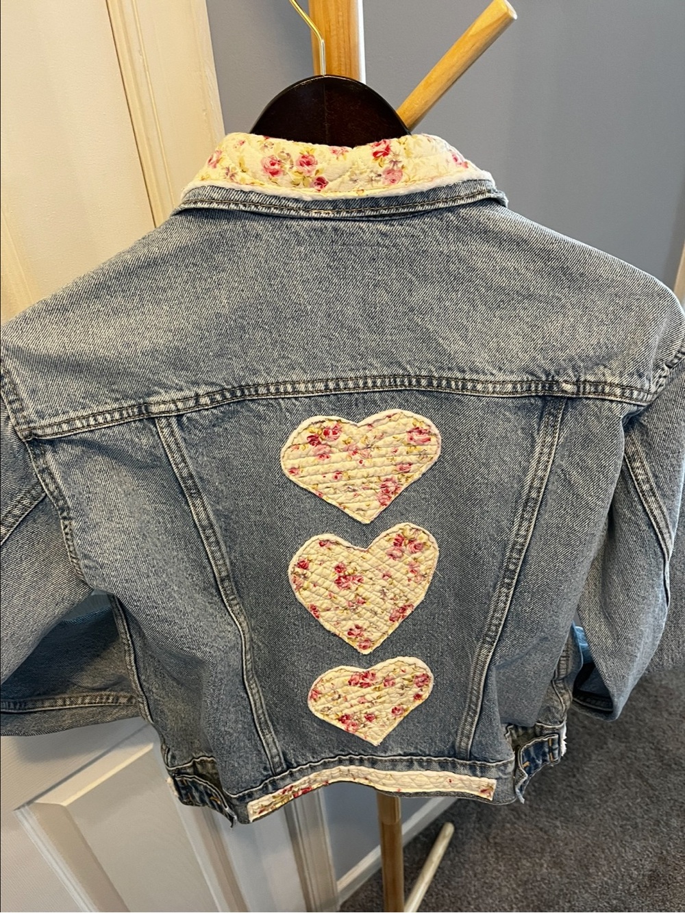 Old Navy Light Blue Denim Jacket Embellished with Floral Heart Patches Size XS